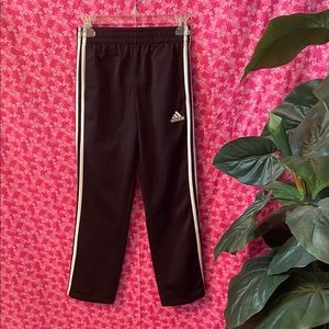 💙Adidas Boys Jogging Pants Size M